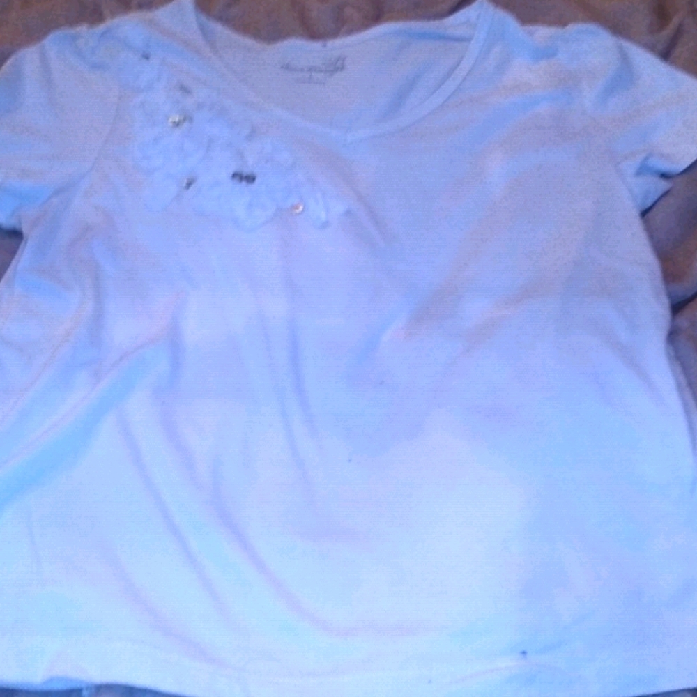 Allyson Whitmire L tee